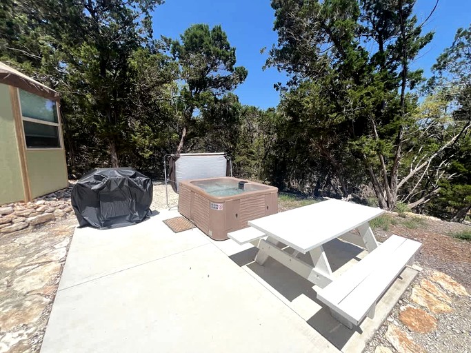 Cabins (United States of America, Canyon Lake, Texas)