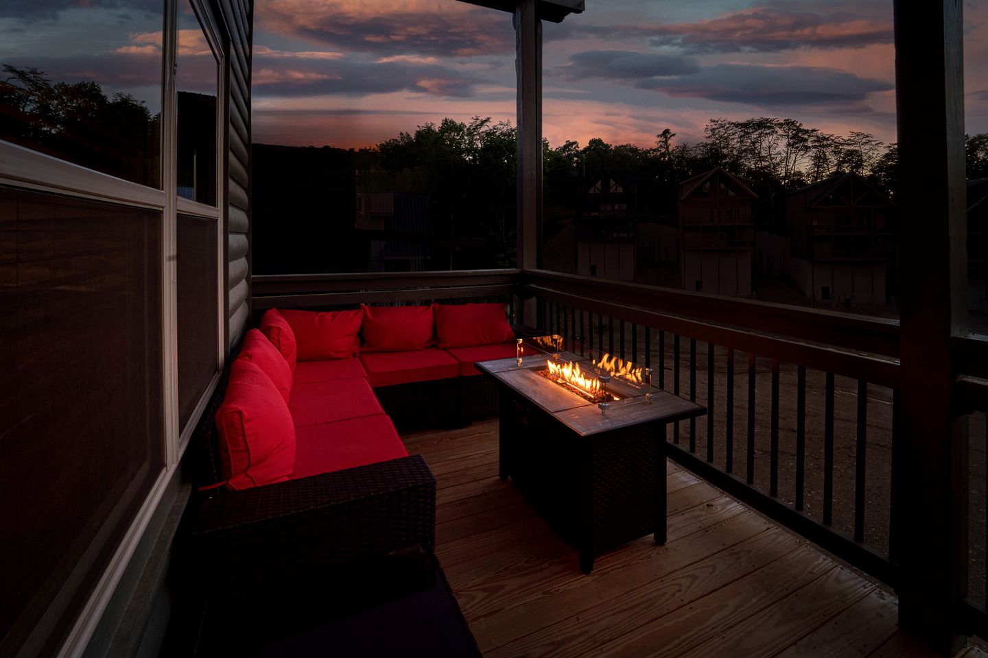 Spectacular Luxury Cabin with Indoor Pool, Hot Tub, and Game Room in Pigeon Forge, Tennessee