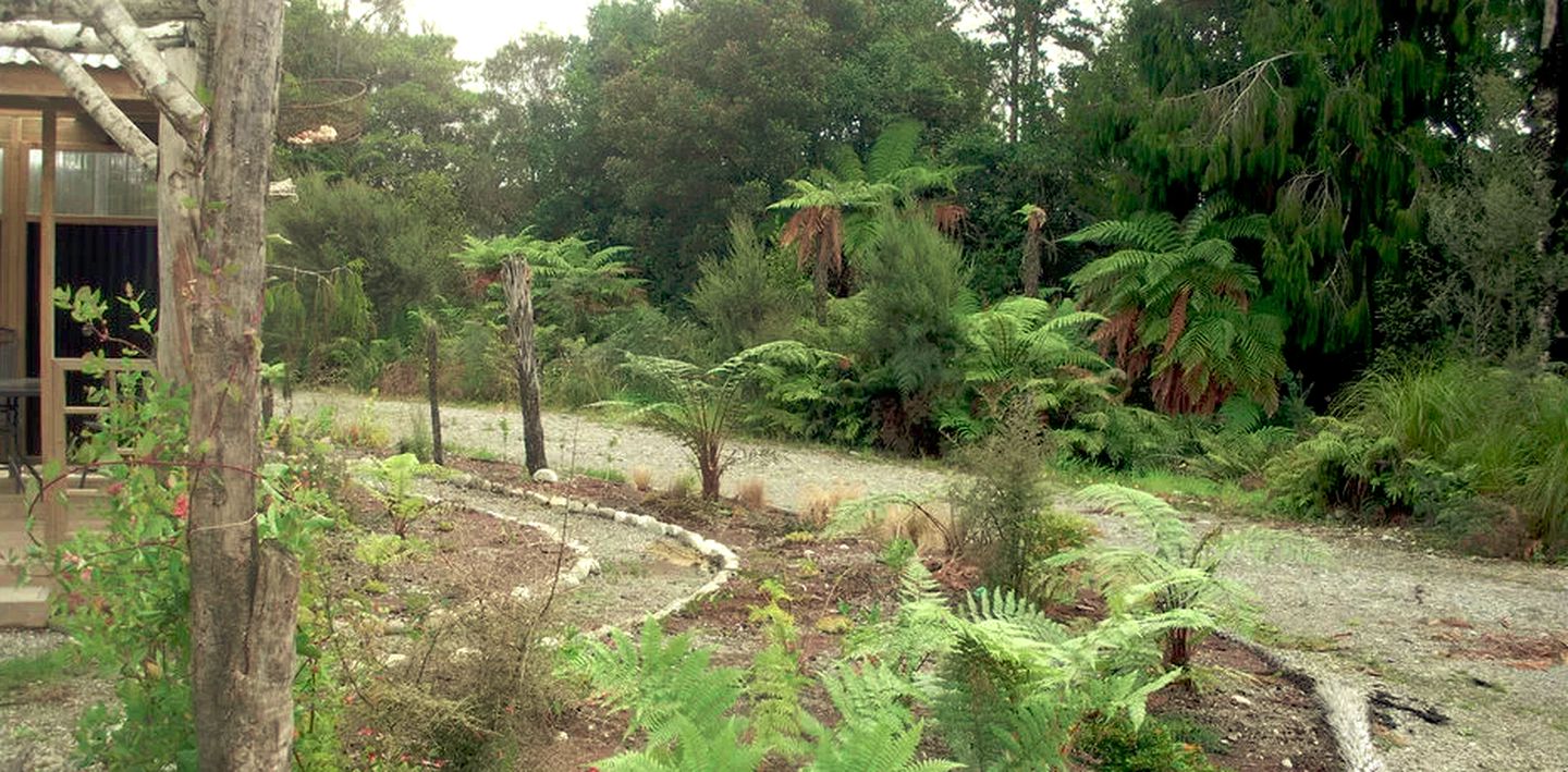 Romantic Getaway in the West Coast Wilderness of Hokitika, New Zealand