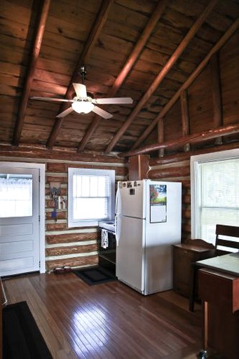 Cabins (United States of America, Carp Lake, Michigan)