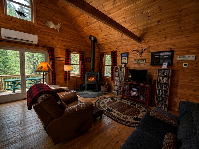 Cabins (United States of America, Shirley, Maine)