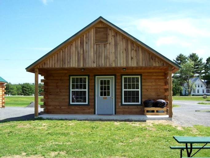 Cabins (Bingham, Maine, United States)