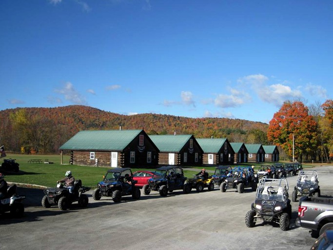 Cabins (Bingham, Maine, United States)