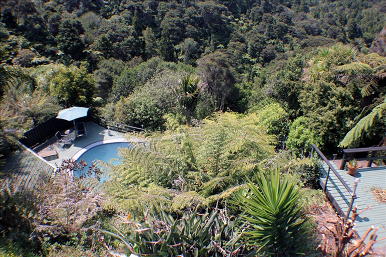 Nature Lodges (Auckland, North Island, New Zealand)