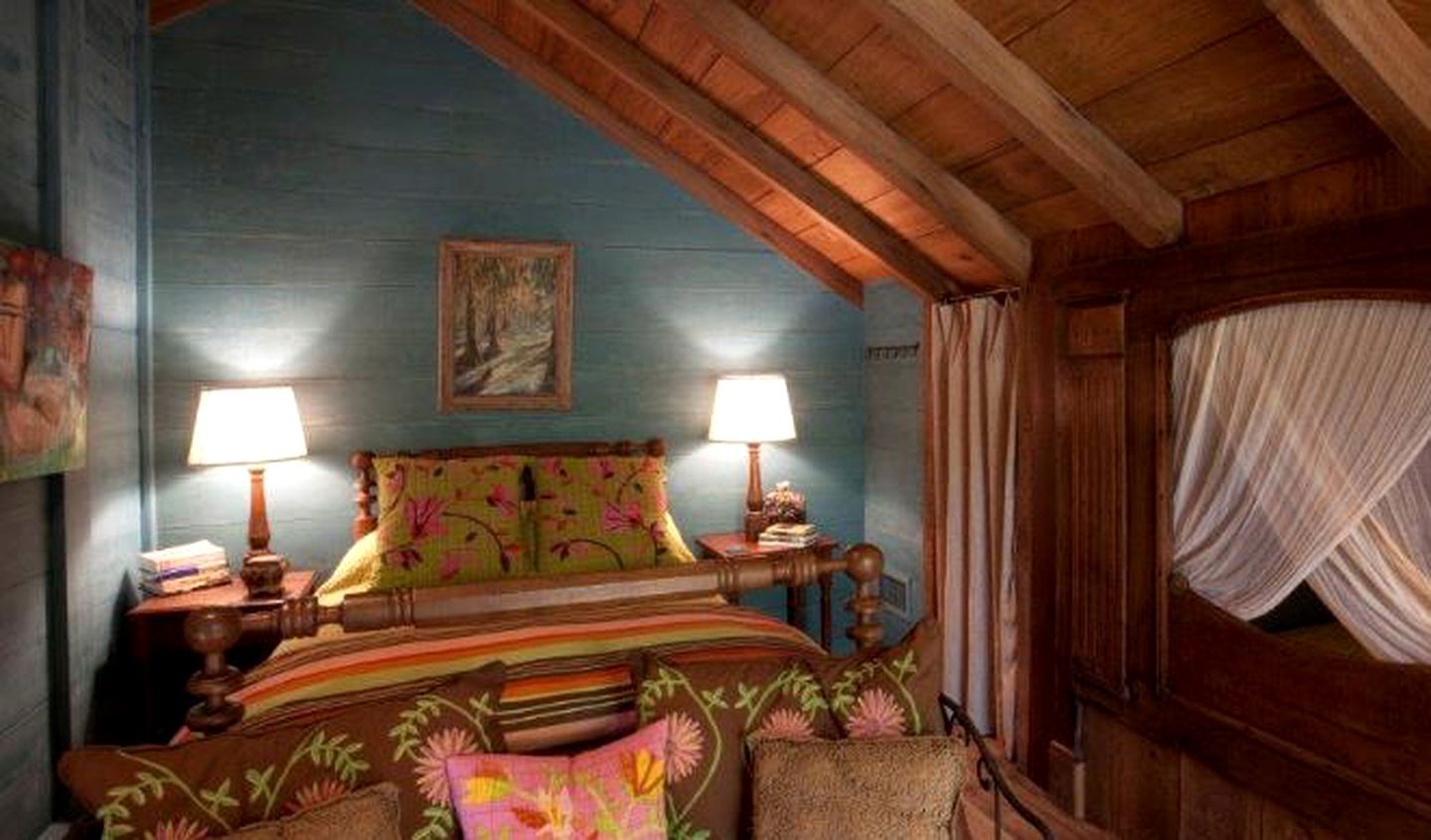 Scenic Bed and Breakfast Accommodation on Lake Martin near Lafayette, Louisiana