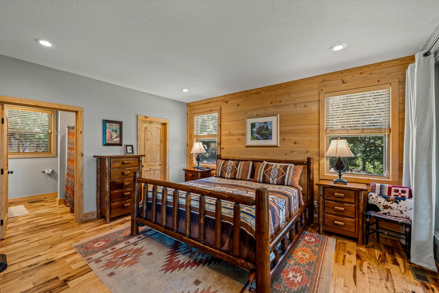 Sundance Rock -Majestic Cottage with Open Living Spaces and Views in Mentone, Alabama