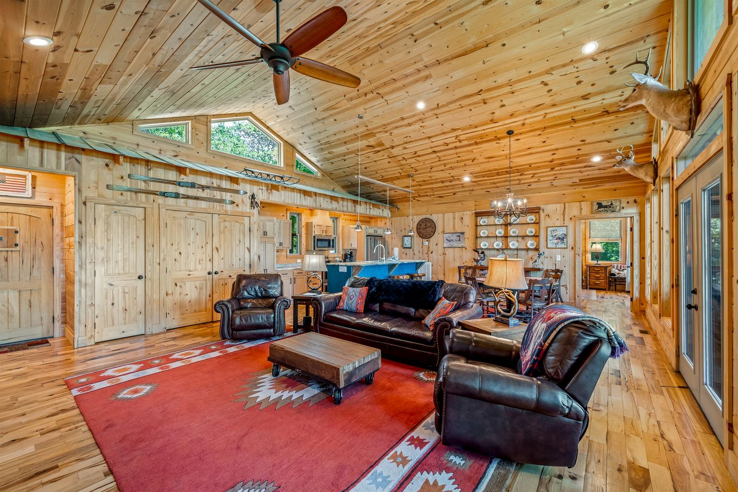 Sundance Rock -Majestic Cottage with Open Living Spaces and Views in Mentone, Alabama