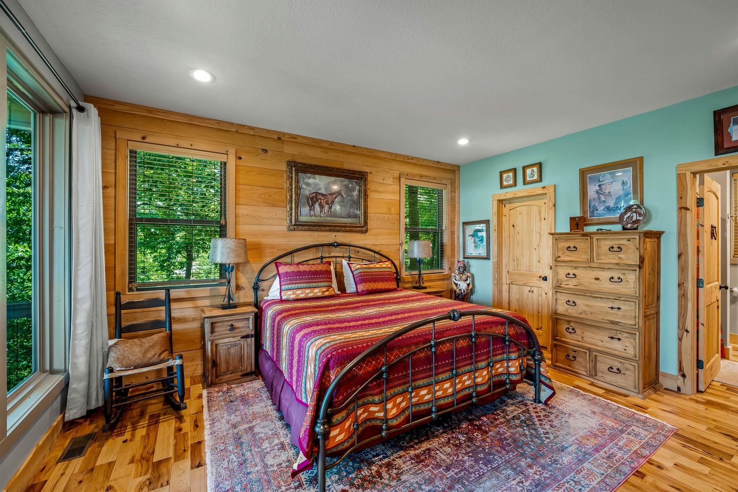 Sundance Rock -Majestic Cottage with Open Living Spaces and Views in Mentone, Alabama