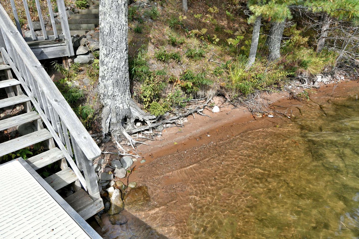 Grand Family-Friendly, Lake Front Cabin with Luxury Amenities for a Relaxing Getaway on Lake Tahkodah in the North Woods of Wisconsin