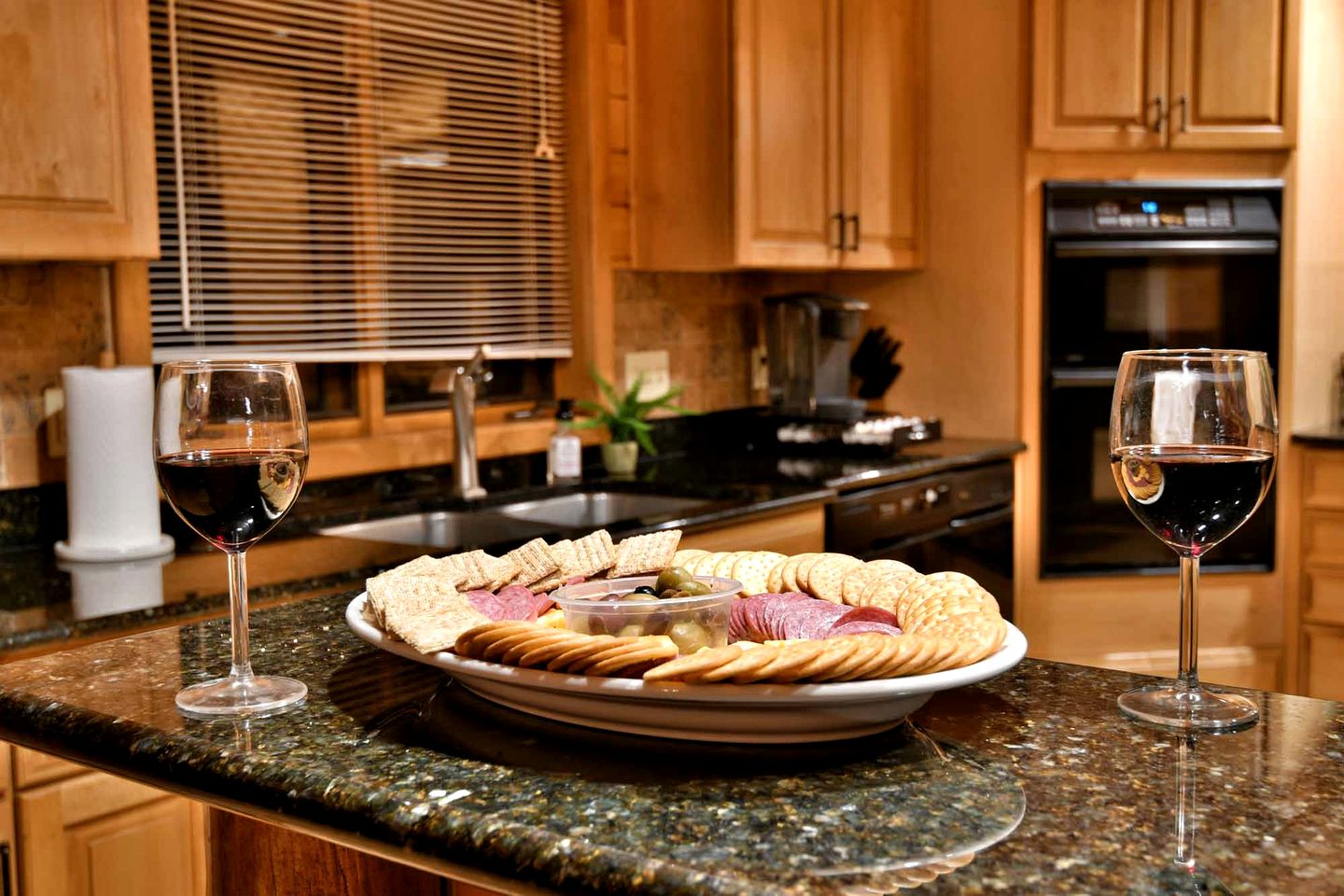 Grand Family-Friendly, Lake Front Cabin with Luxury Amenities for a Relaxing Getaway on Lake Tahkodah in the North Woods of Wisconsin