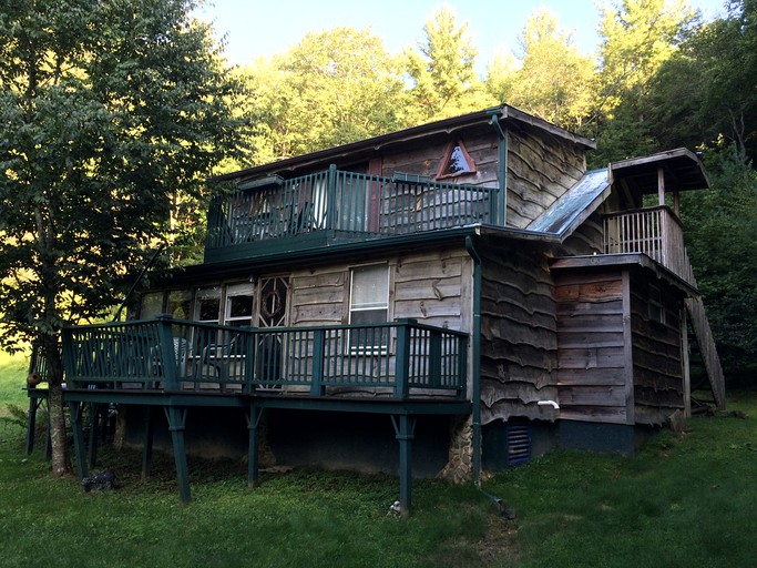 Cottages (Jefferson, North Carolina, United States)