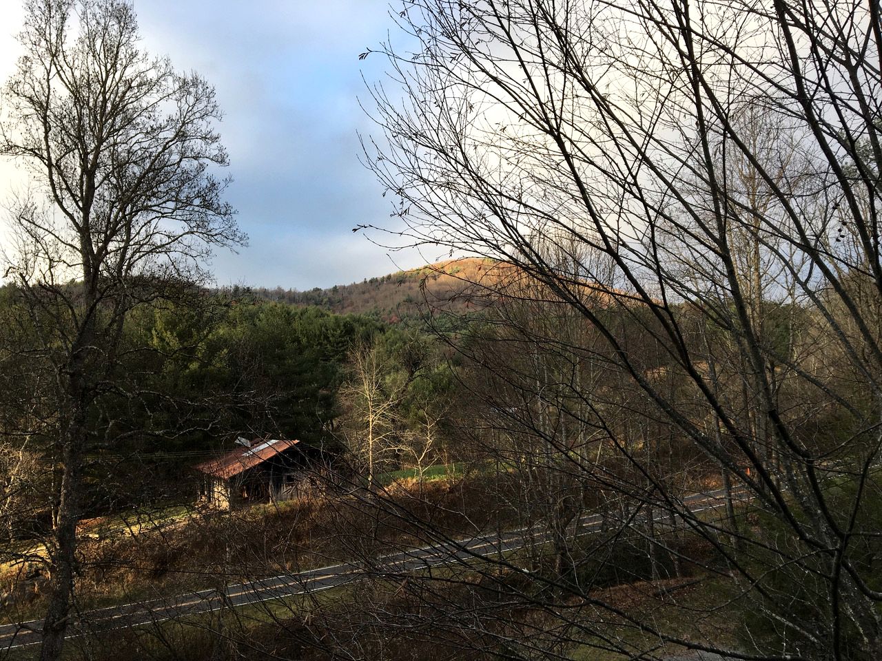 Majestic Mountain Vacation Rental for Six in Ashe County, North Carolina