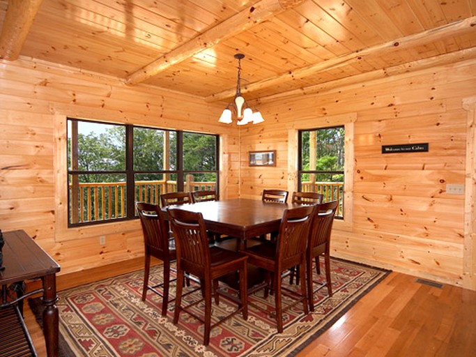 Cabins (United States, Gatlinburg, Tennessee)