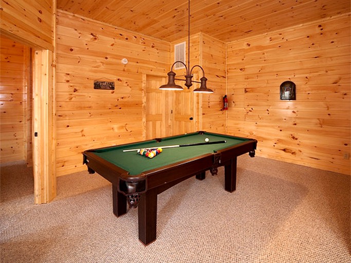 Cabins (United States, Gatlinburg, Tennessee)