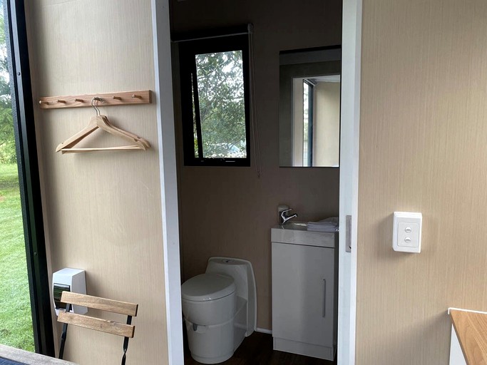 Tiny Houses (Australia, Mount Tom, Queensland)