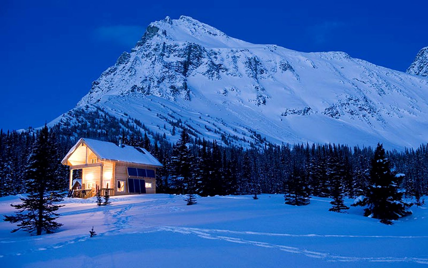 Unique Rental Ideal for a Secluded Getaway in the Rocky Mountains, British Columbia