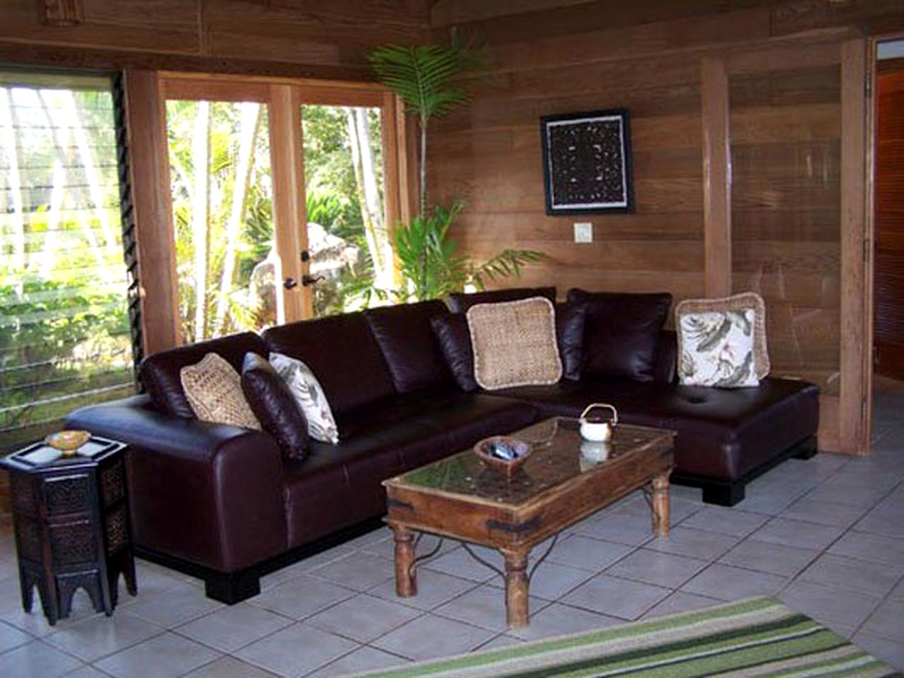 Relaxing Beachfront Villa for Large Groups on Moloka'i, Hawaii