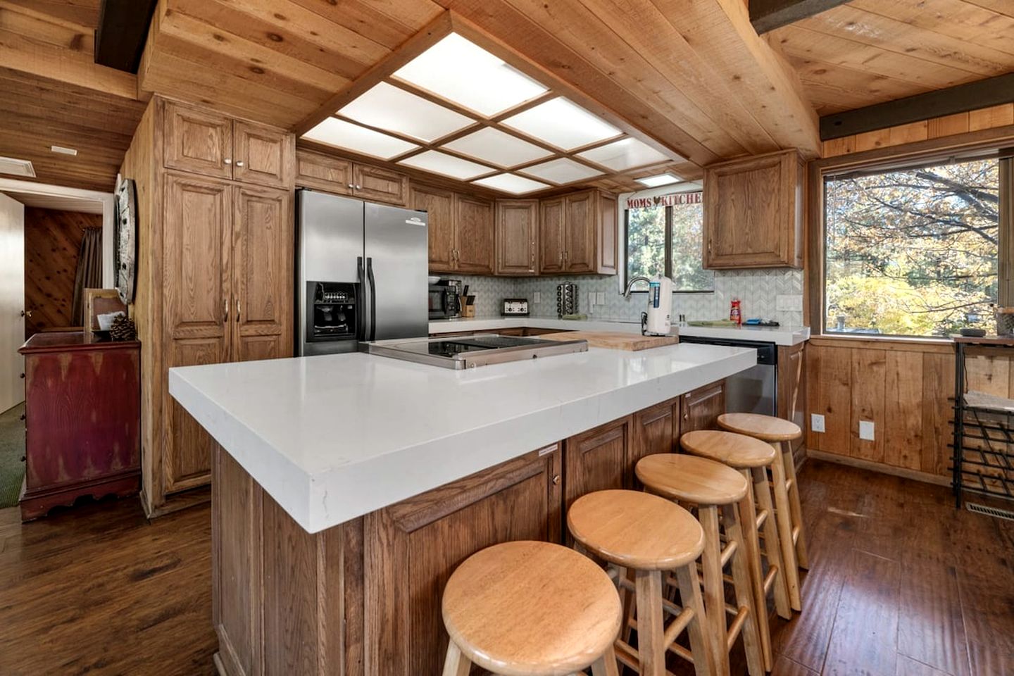 Gorgeous Cottage with Hot-tub and Barbecue in Big Bear Lake, California