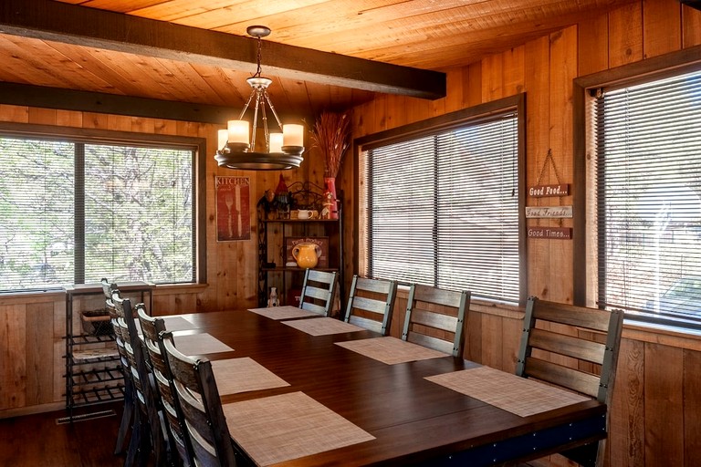 Cottages (United States of America, Big Bear Lake, California)