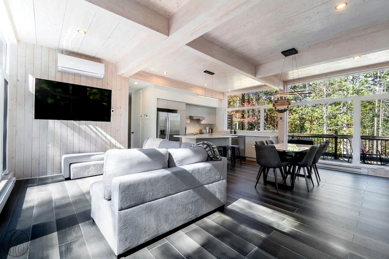 Vacation Rentals (Canada, Saint Come, Quebec)