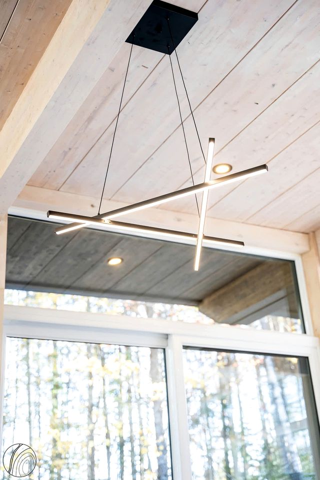 Tranquil Scandinavian Chalet with Panoramic Forest Views and Private Jacuzzi near Saint-Côme, QC