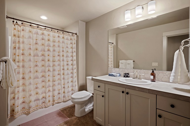 Floating Homes (United States of America, Bend, Oregon)