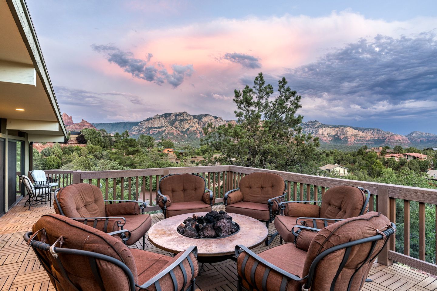 Secluded Rental with Spa and Panoramic Mountain Views in Arizona