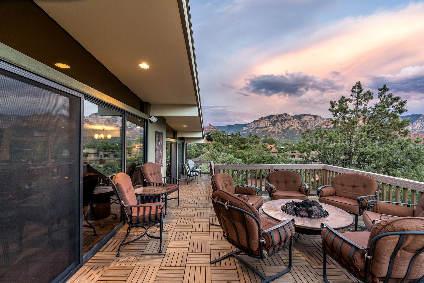 Secluded Rental with Spa and Panoramic Mountain Views in Arizona