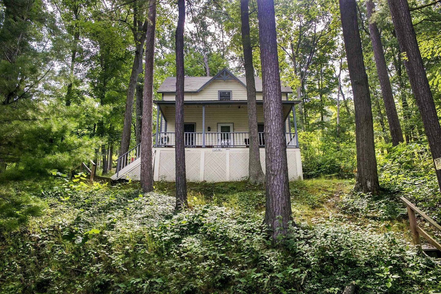 Maple Hide A Way, Cottages, Hammondsport, United States of America