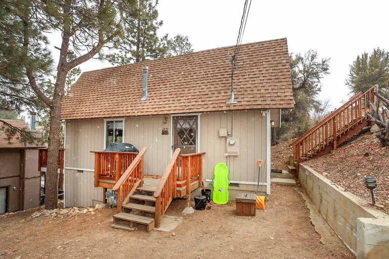 Floating Homes (United States of America, Big Bear City, California)