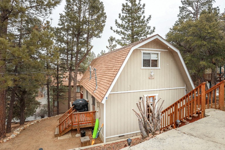 Floating Homes (United States of America, Big Bear City, California)