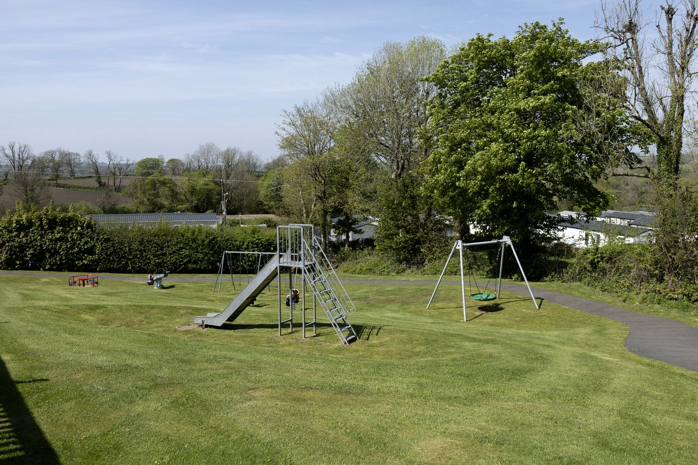 Stylish Caravan with Private Decking near Folly Farm, Begelly Pembrokeshire