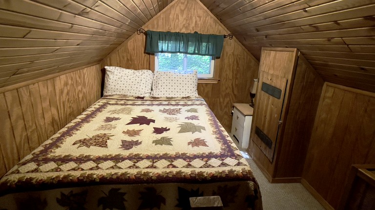 Cabins (United States of America, Bruceton Mills, West Virginia)