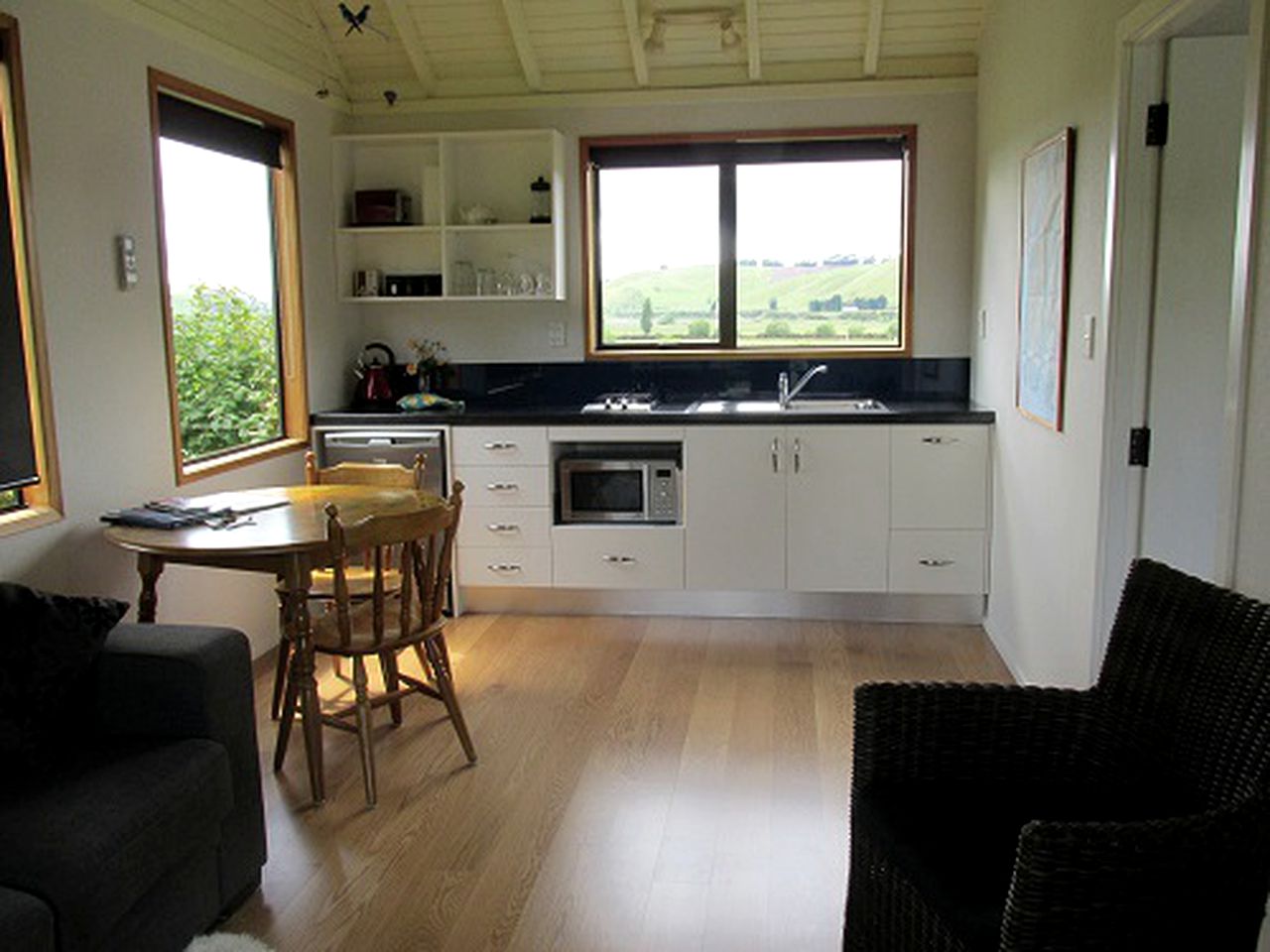 Lovely Cottage Rental with Fiordland National Park Access near Te Anau, New Zealand