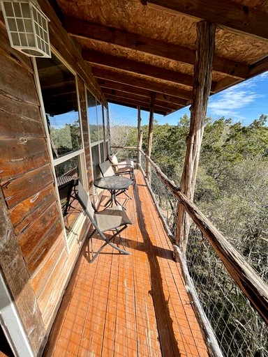 Cabins (United States of America, Marble Falls, Texas)