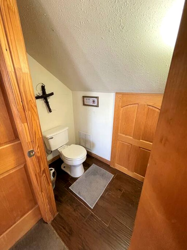 Two-Story Cabin Rental for Large Groups along Hamilton Creek in Marble Falls, Texas