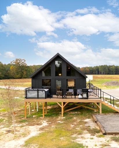 Cabins (United States of America, Cedar Bluff, Alabama)