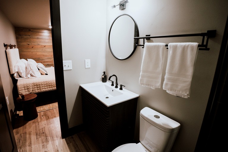 Cabins (United States of America, Cedar Bluff, Alabama)