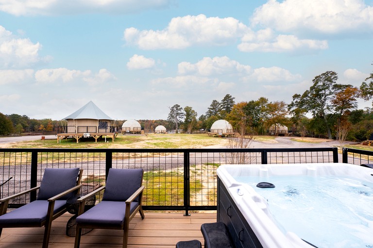 Cabins (United States of America, Cedar Bluff, Alabama)