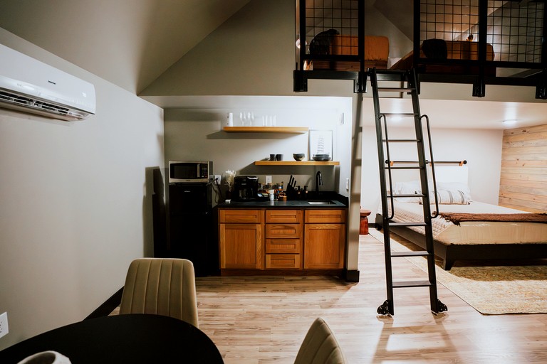 Cabins (United States of America, Cedar Bluff, Alabama)