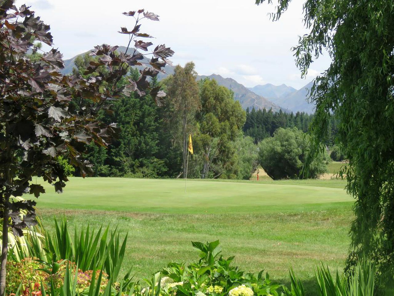 Luxurious Suite Overlooking Mt Dunblane in Hanmer Springs, South Island