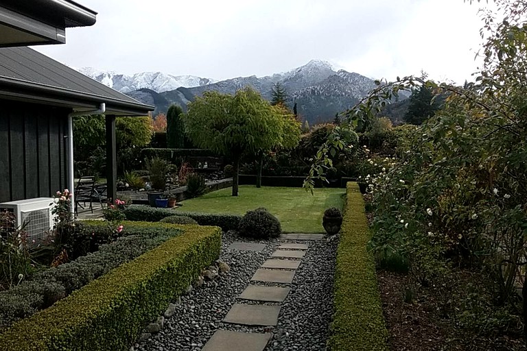 Nature Lodges (Hanmer Springs, South Island, New Zealand)