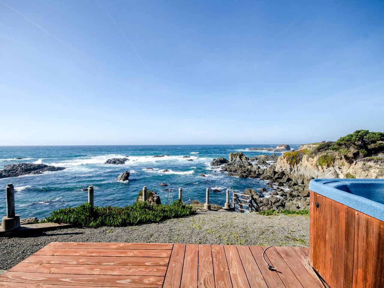 Oceanfront Vacation Rental in Fort Bragg, California