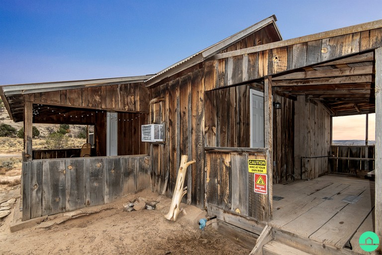Cabins (United States of America, Monticello, Utah)