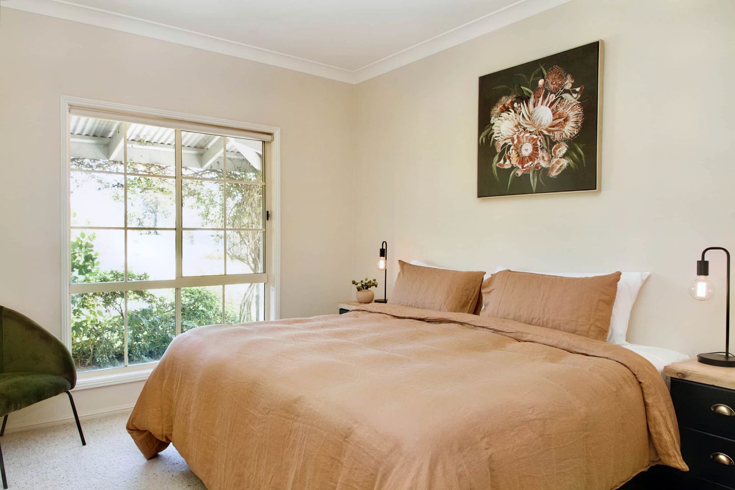 Glamping in Harmony with the Great Outdoors in this Wonderful Cottage in the Blue Mountains