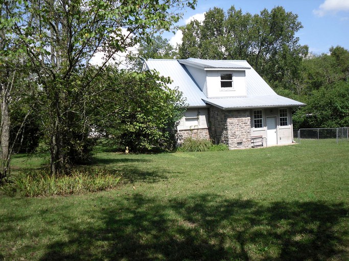 Mark Whaley Rentals COUNTRY COTTAGE PERCY PRIEST LAKE NASHVILLE TN