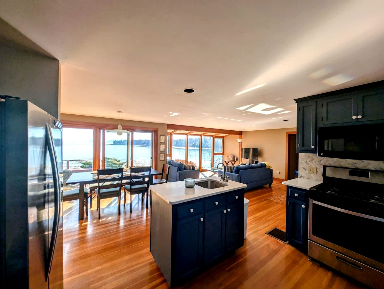 Charming Waterfront Sea Cottage with Private Beach near Bar Harbor, Hancock Maine