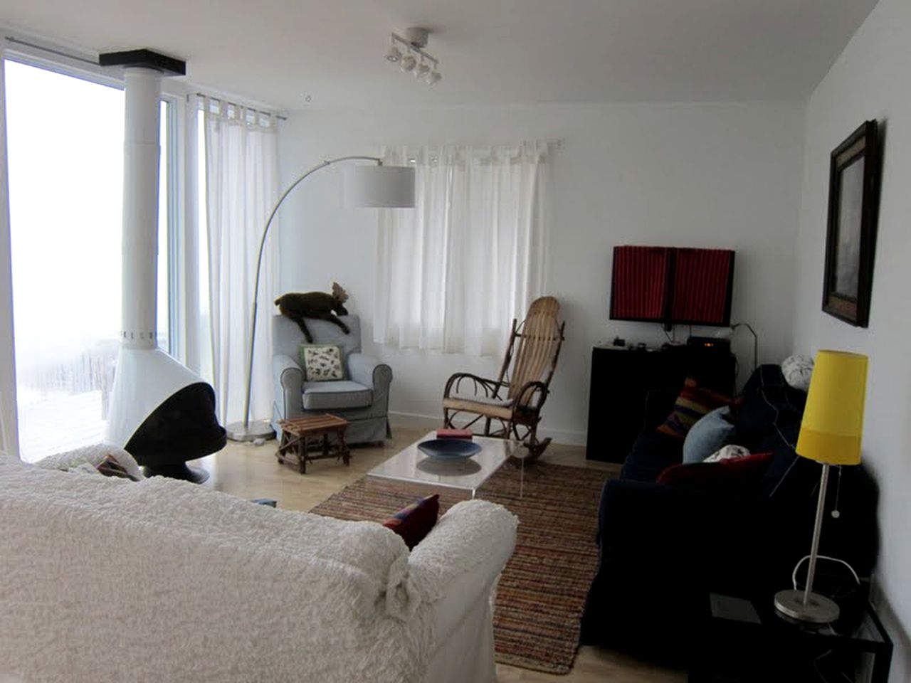 Bobs Lake Cottages The Eagle House, Vacation Rentals, Godfrey, Canada