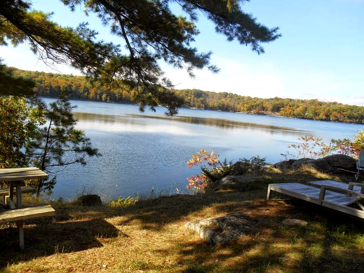 Bobs Lake Cottages The Eagle House, Vacation Rentals, Godfrey, Canada