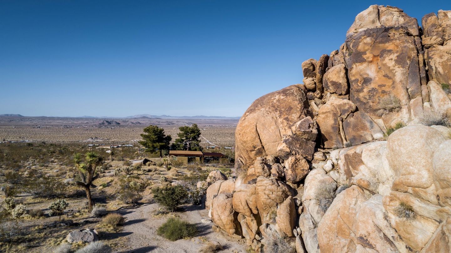 Spectacular Vacation Rental with Impressive Views of the Desert in Joshua Tree, California